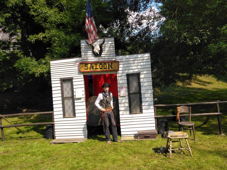 western_saloon