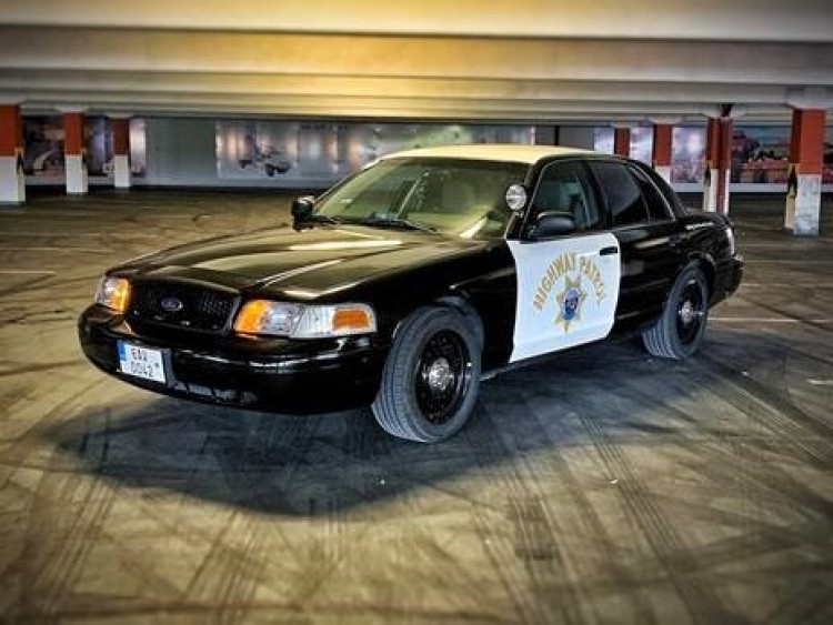 Ford Crown Victoria 2